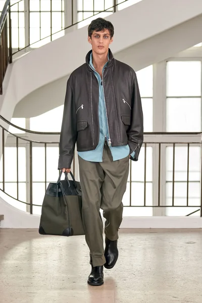 Look 2